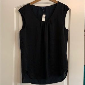 NWT black shell GAP